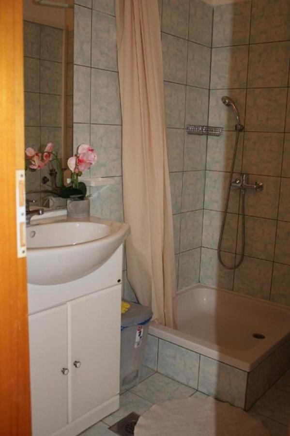 Apartment Arba 1 With Heated Pool 拉布 外观 照片