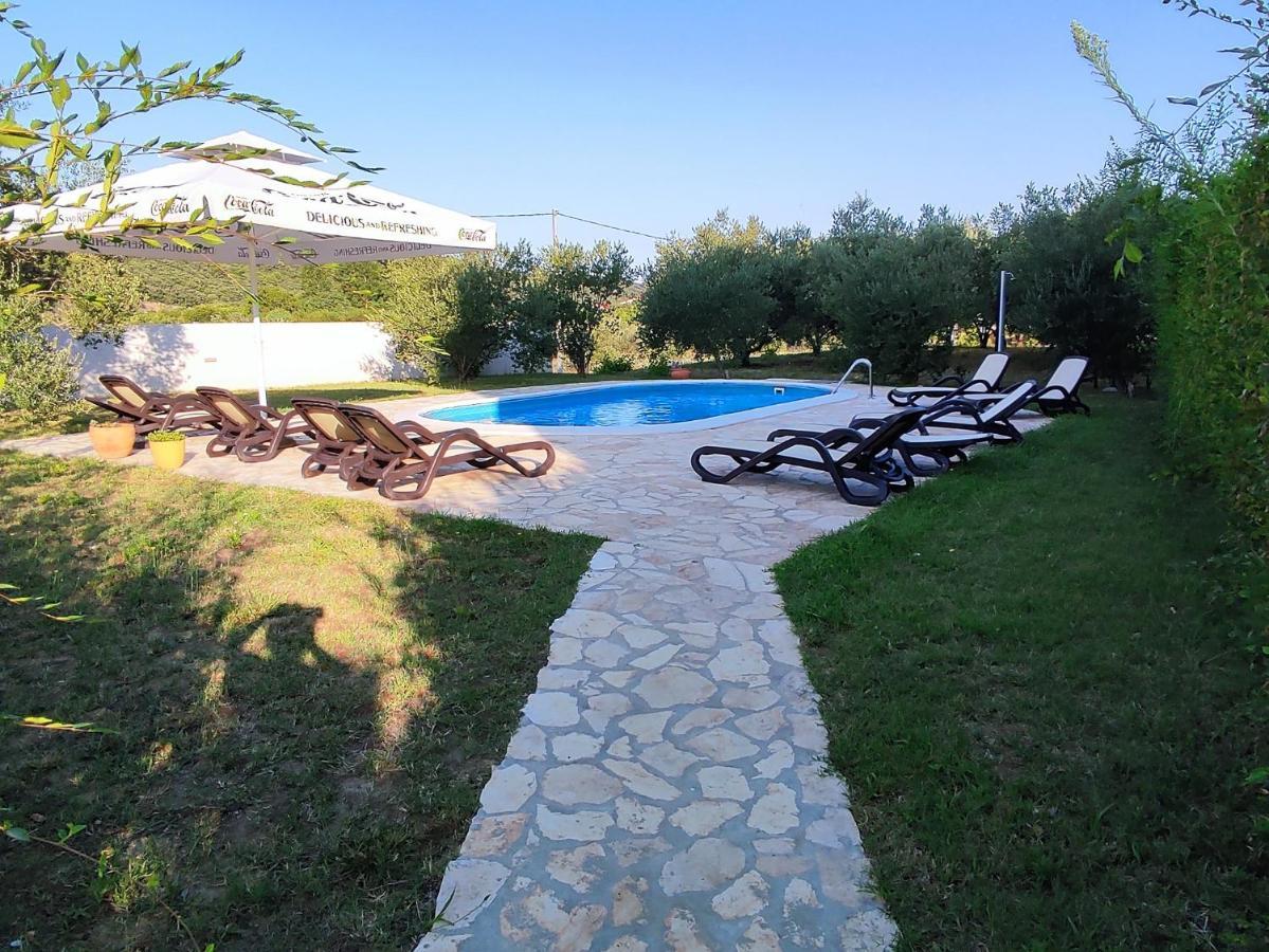 Apartment Arba 1 With Heated Pool 拉布 外观 照片
